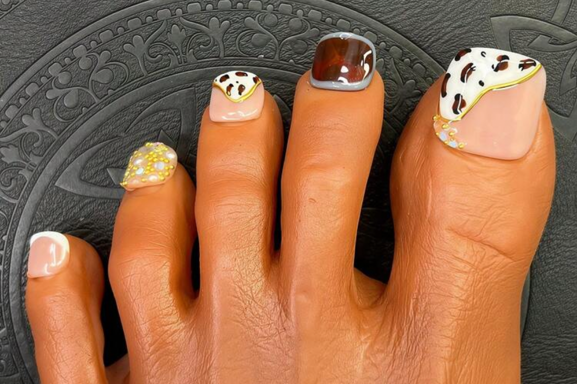 Brown & Nude Leopard Press-On Nails – Trendy Acrylic Style 🤎