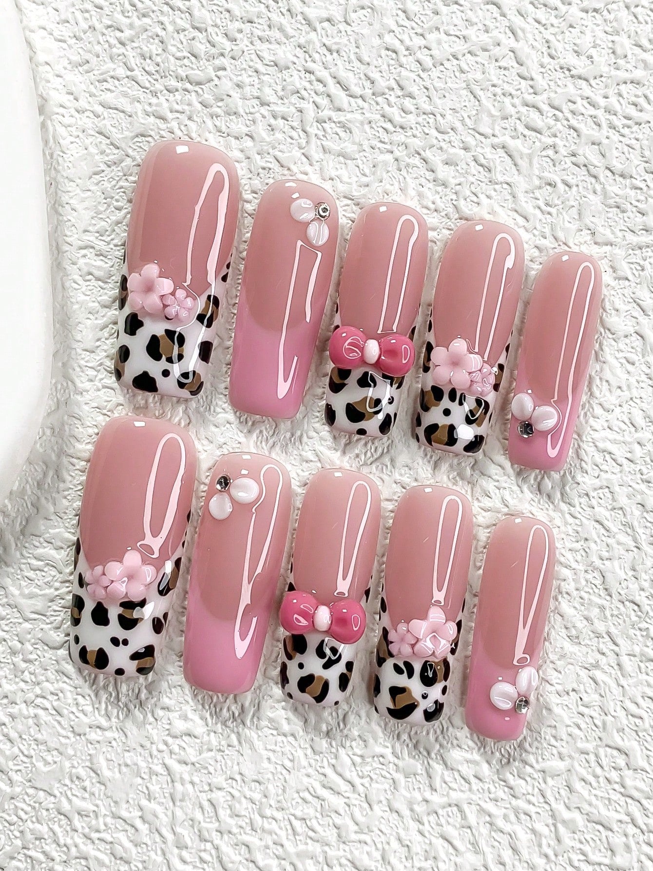💅🏽 Pink Leopard Floral finger Nail Set