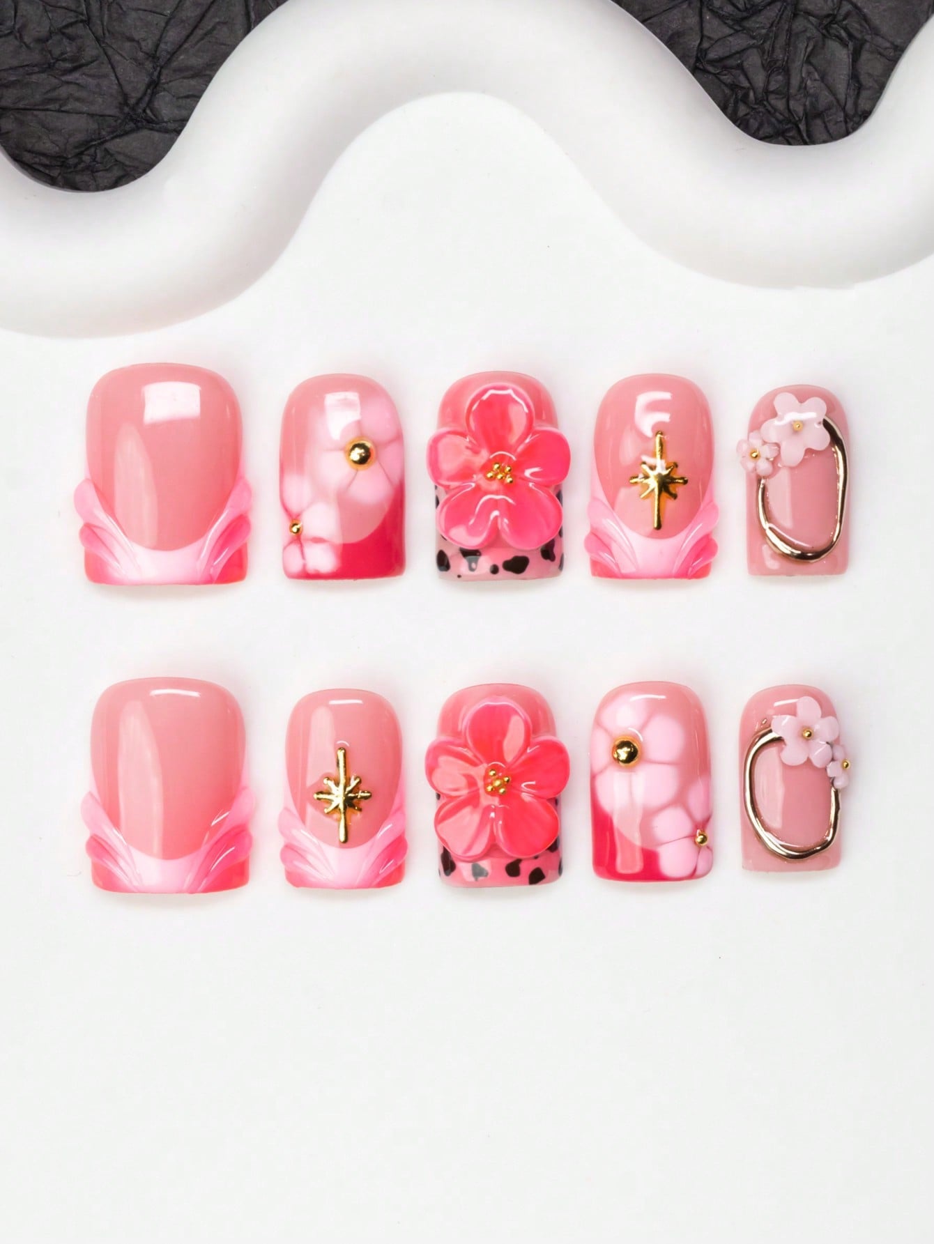 💅🏽 Cute Pink Floral hand Nail Set