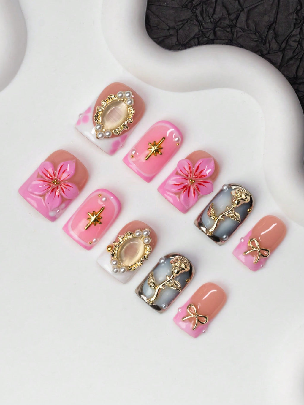 💅🏽 Pink Luxury Floral finger Nail Set