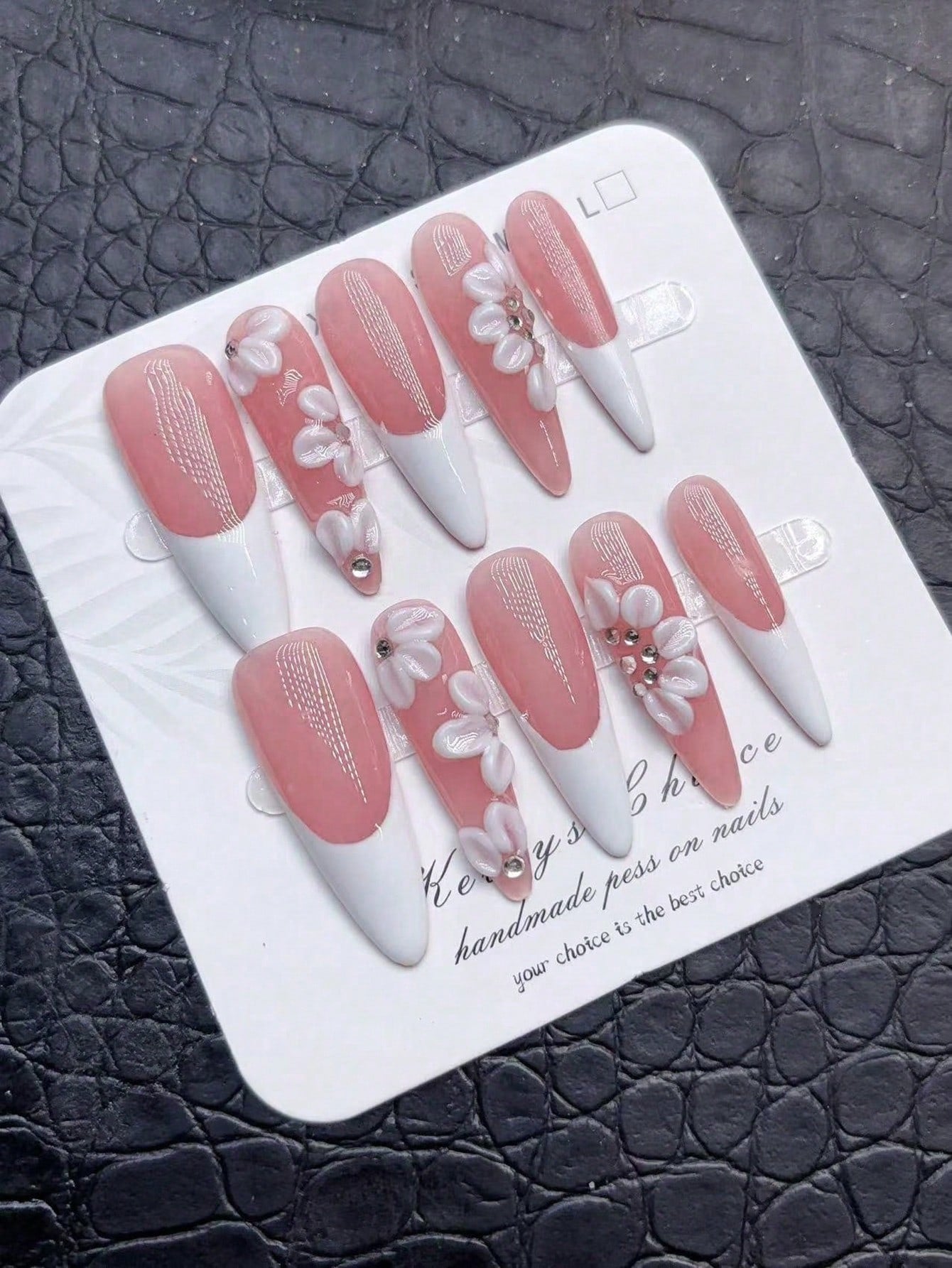 Soft Pink Flower Press-On Nails – Elegant Handmade Set