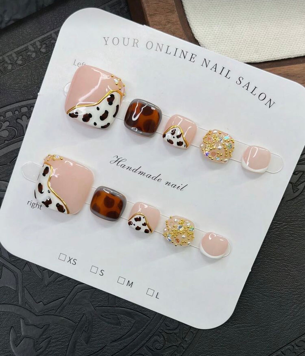 Brown & Nude Leopard Press-On Nails – Trendy Acrylic Style 🤎